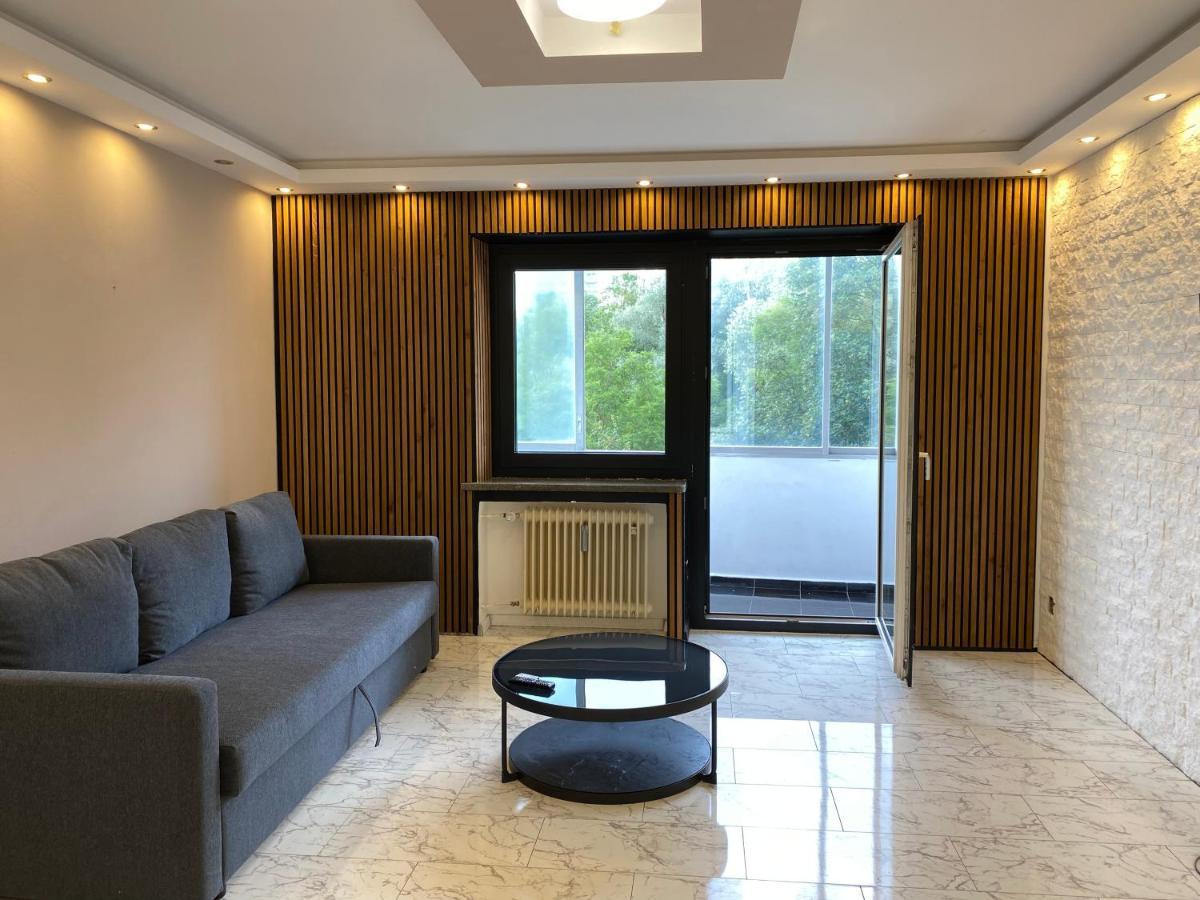4 Zw M. Blick V. Balkon Auf Lech Apartment Augsburg Exterior photo